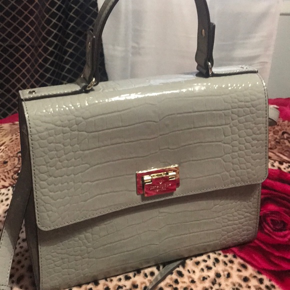 💯% Authentic Kate spade satchel bag Knightsbridge Doris - Picture 2 of 16